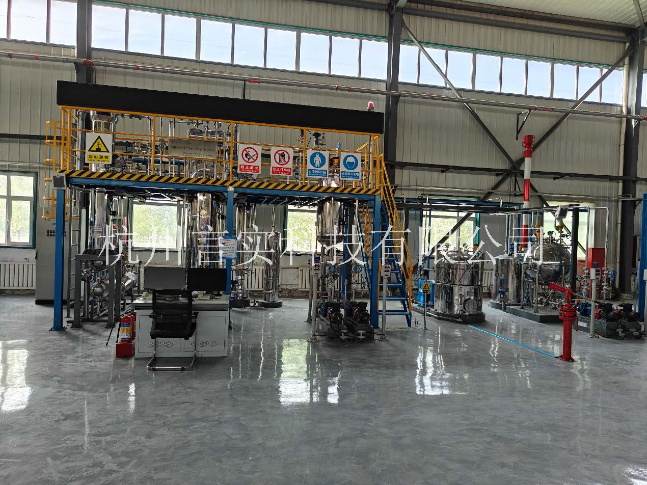  化工安全技术公共实训基地 ；ひ眨忧/PVC聚合/新型煤化工/合成氨）应急措置技术培训查核实训装置 新利luck18